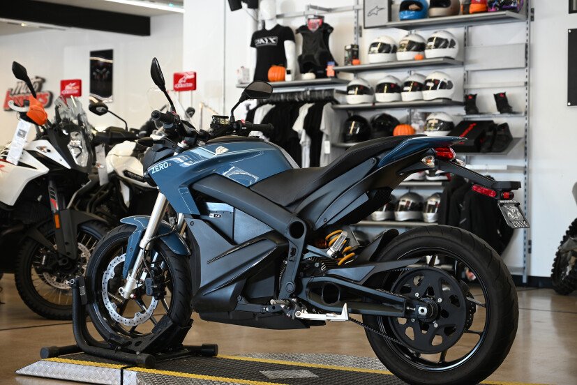 2020-Zero_Motorcycles-S-Motorcycle--Motorcycle-201556443-2a13e2562292a49a12d25d82a3992a66