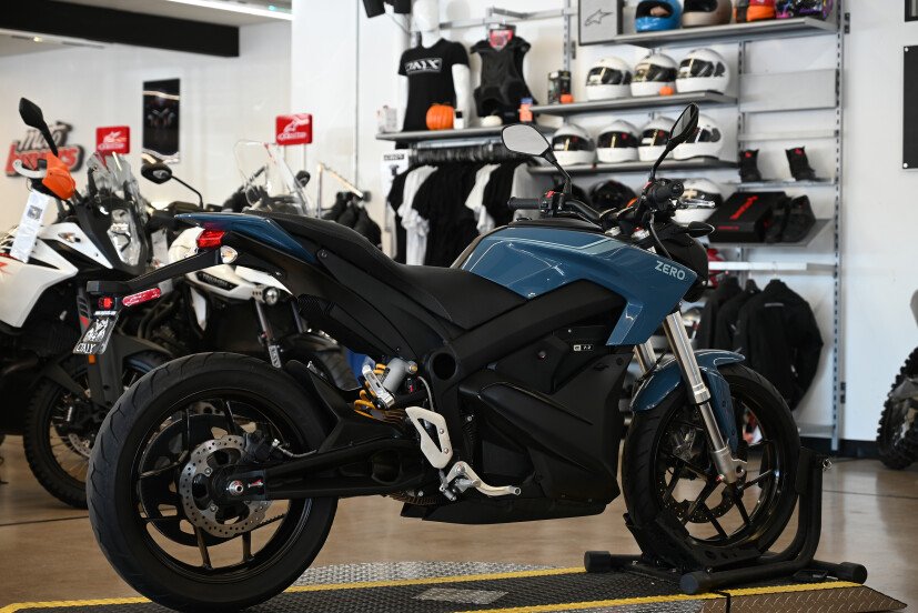2020-Zero_Motorcycles-S-Motorcycle--Motorcycle-201556443-81f75f0821ddd55ffd0064f2cabe0f4a