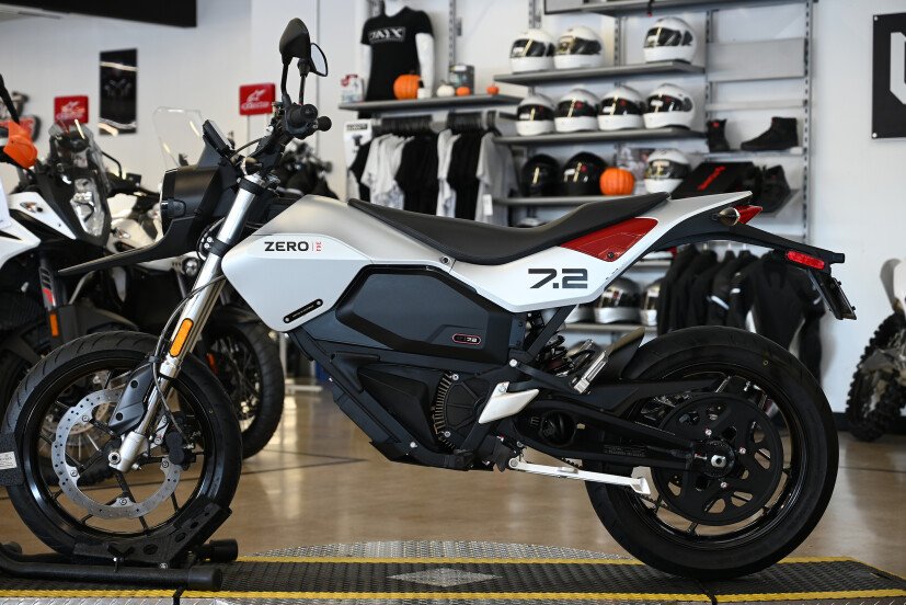 2022-Zero_Motorcycles-FXE-Motorcycle--Motorcycle-201562015-3133ea99482fefa7eff00ea7e590a0b6