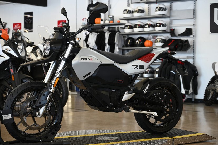 2022-Zero_Motorcycles-FXE-Motorcycle--Motorcycle-201562015-f0e304ab96c9af6caa5ca8f41bd822ad