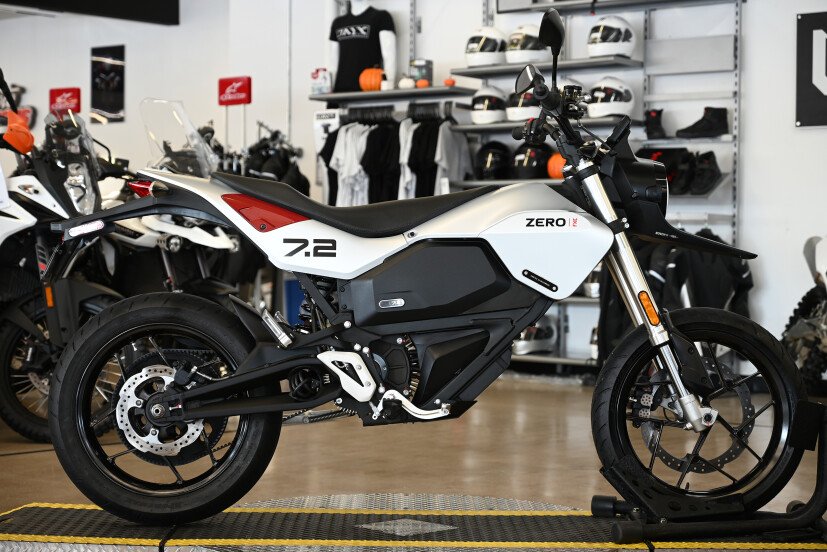 2022-Zero_Motorcycles-FXE-Motorcycle--Motorcycle-201562015-f3016b3706aff8d7be76248286098360