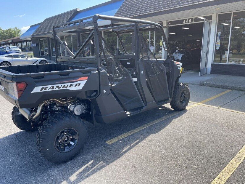 2023-Polaris-Ranger_Crew_1000-Side_by_Side--Motorcycle-201344769-1869b5100f1faf5588ec52da01d92c9d