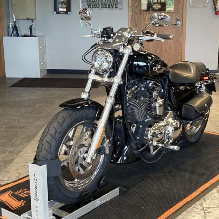 Pre-Owned 2015 Harley-Davidson® XL1200C - Sportster® 1200 Custom
