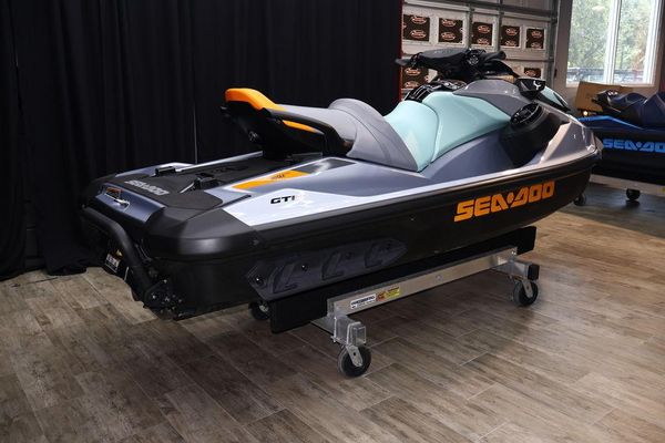 2024-sea-doo-gti-se-170-tech-audio-idf-ibr-power-9375127-966044815-0-210720240242-5