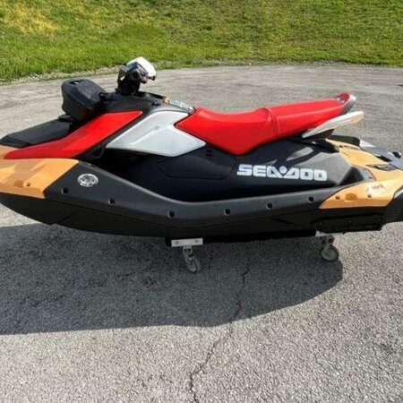New 2024 Sea-Doo Spark® for 3 Rotax® 900 ACE™ - 90 CONV with IBR and Audio