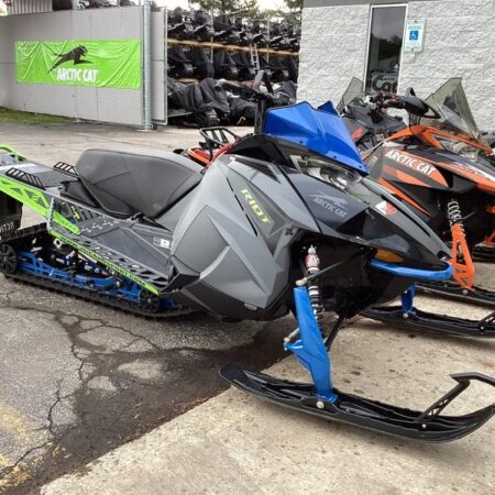 Pre-Owned 2020 Arctic Cat® Snowmobile Riot 8000 146"/1.60"