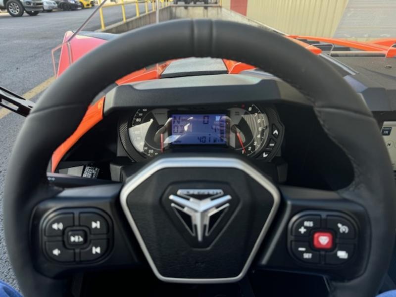 2024 Polaris Slingshot® SL AutoDrive Volt Orange 15